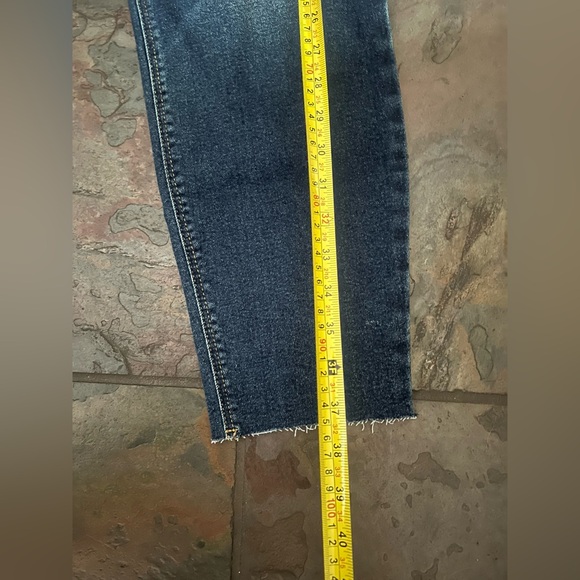 Old Navy - Rockstar Super Skinny mid-rise denim wash jeans (NWT) - Picture 7 of 8